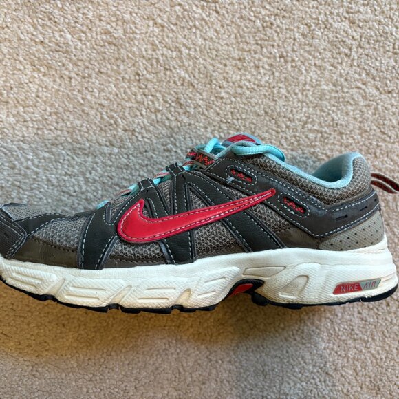 Nike Alvord 8 Women's Trail Running Hiking Shoes Size 8.5 Gray Blue Red - Picture 7 of 10